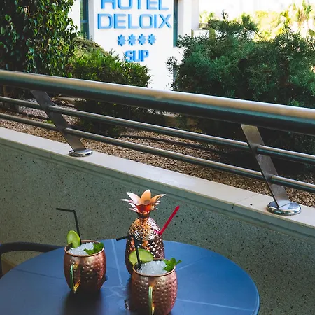 Deloix 4* Sup מלון 4*